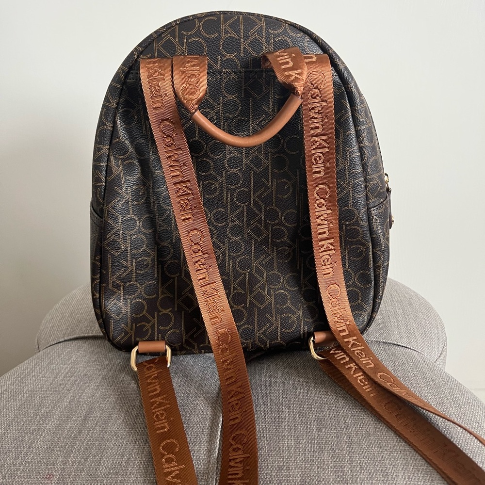 Calvin Klein backpack - Picture 2 of 8